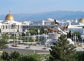 Примерно 83% автомобильных дорог в России отреставрируют к 2019 году