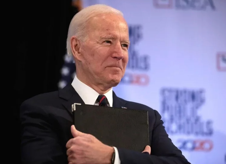 Обман с фурами вылился для бизнесмена из Санкт-Петербурга в два уголовных дела